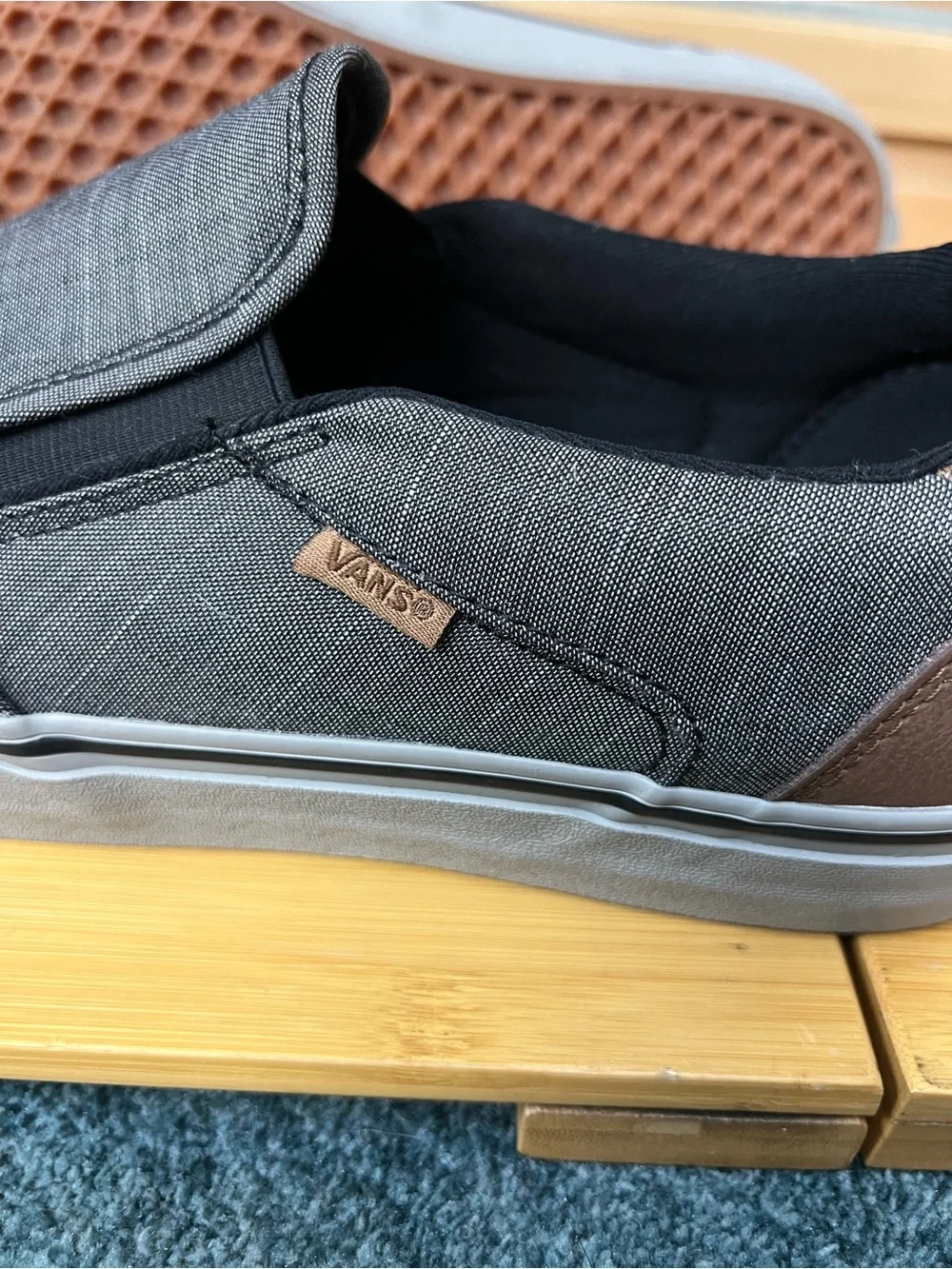 Vans Slip-On Men’s Canvas Loafers in Grey and Brown size 13